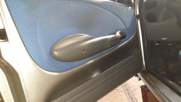 Foto: TÜR VORN LINKS eines Fiat Seicento 1.1 LX