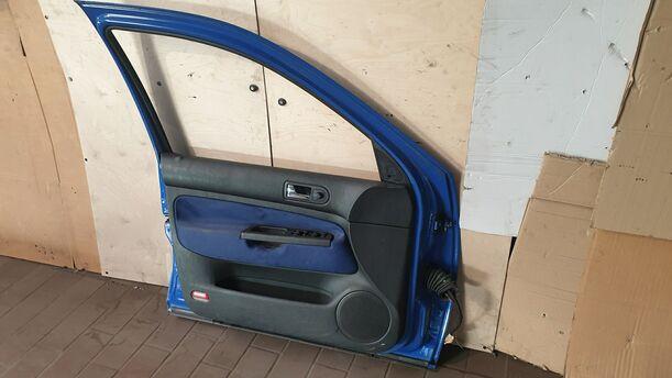 Foto: TÜR VORN LINKS (4/5-TÜRER) eines VW Golf 1.9 TDI LX