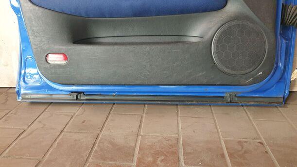 Foto: TÜR VORN LINKS (4/5-TÜRER) eines VW Golf 1.9 TDI LX