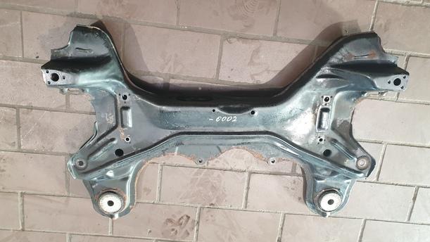 Foto: VORDERACHSE /ACHSTRÄGER VORN eines VW Golf 1.9 TDI LX