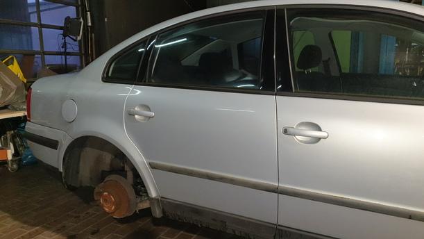 Foto: TÜR HINTEN RECHTS eines VW Passat 1.6 LX