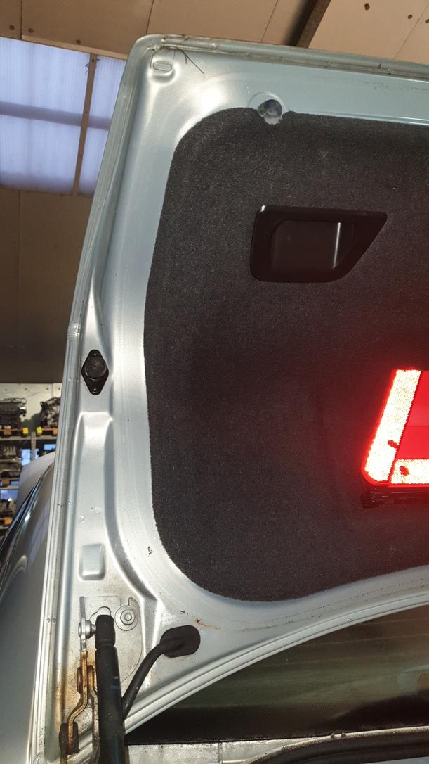 Foto: HECKDECKEL / HECKKLAPPE eines VW Passat 1.6 LX