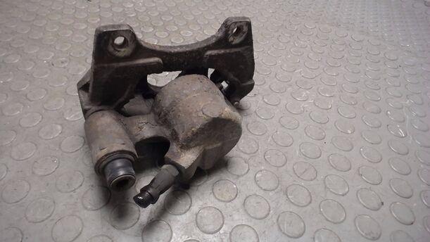 Foto: BREMSSATTEL VORNE RECHTS eines Fiat Seicento 1.1 LX