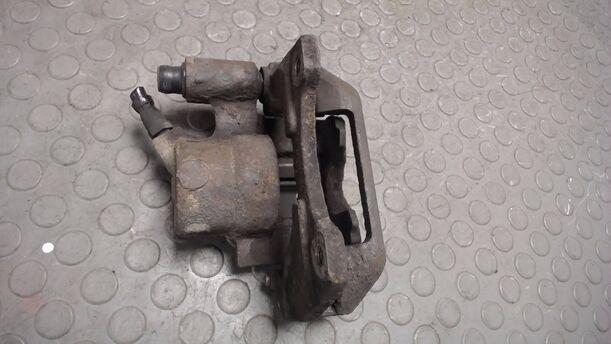 Foto: BREMSSATTEL VORNE RECHTS eines Fiat Seicento 1.1 LX