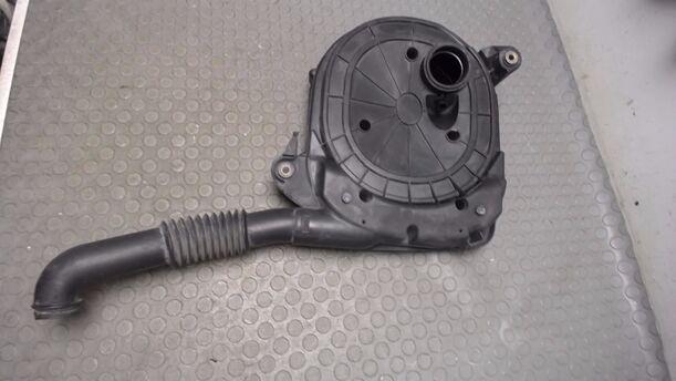 Foto: LUFTFILTERKASTEN eines Fiat Seicento 1.1 LX