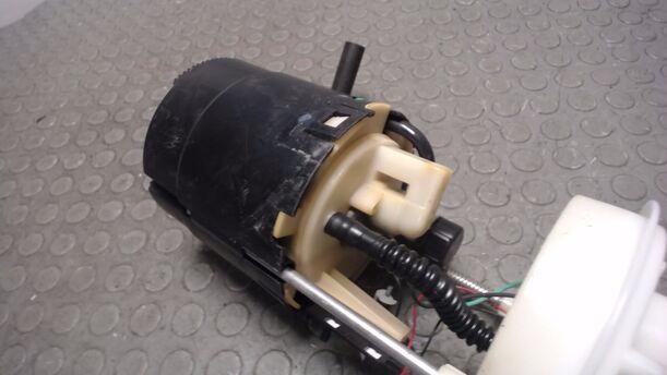 Foto: KRAFTSTOFFPUMPE eines Fiat Seicento 1.1 LX