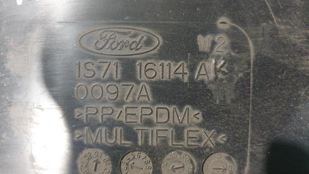 Foto: RADHAUSSCHALE / INNENKOTFLÜGEL RECHTS eines Ford Mondeo 2.0 Turnier LX