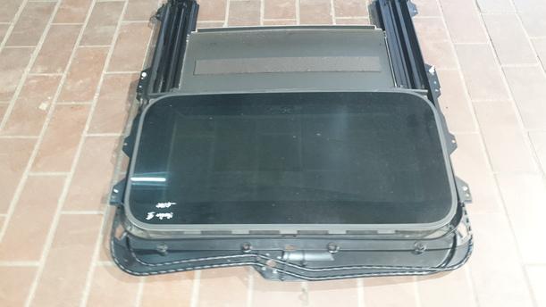 Foto: GLASDACH / SCHIEBEDACH eines Ford Mondeo 2.0 Turnier LX