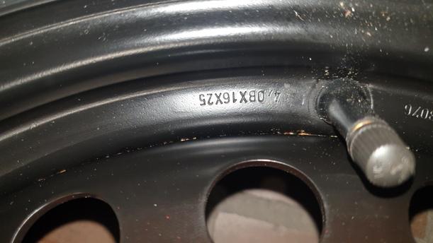 Foto: NOTRAD 125/85X16 eines Ford Mondeo 2.0 Turnier LX