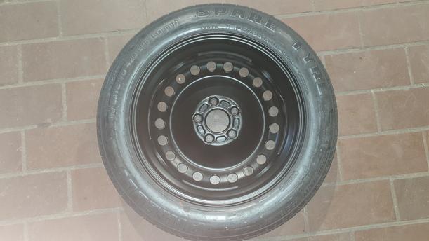 Foto: NOTRAD 125/85X16 eines Ford Mondeo 2.0 Turnier LX