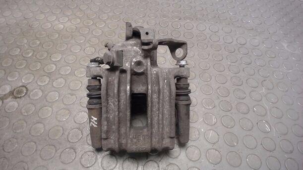 Foto: BREMSSATTEL HINTEN LINKS eines VW Golf 1.9 TDI LX