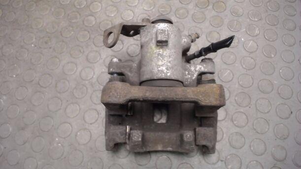 Foto: BREMSSATTEL HINTEN LINKS eines VW Golf 1.9 TDI LX