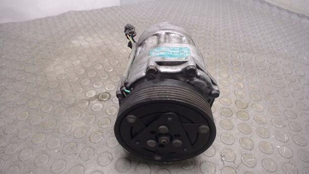 Foto: KOMPRESSOR KLIMAANLAGE (SANDEN) eines VW Golf 1.9 TDI LX