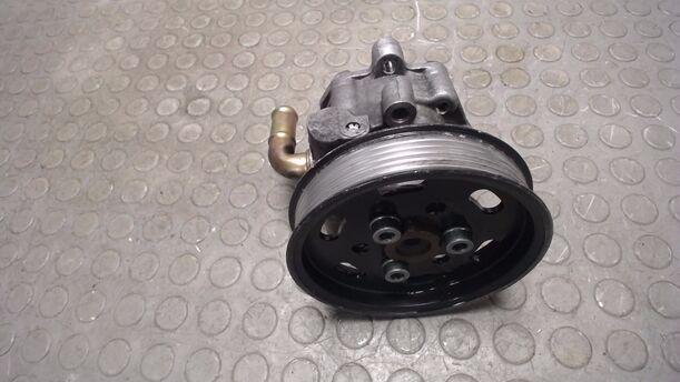 Foto: PUMPE SERVOLENKUNG eines VW Golf 1.9 TDI LX