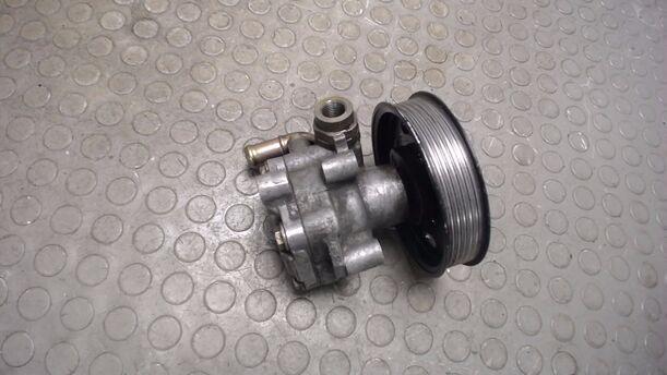 Foto: PUMPE SERVOLENKUNG eines VW Golf 1.9 TDI LX