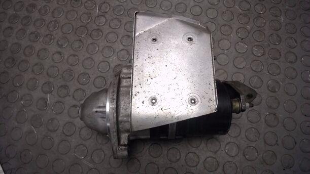Foto: ANLASSER / STARTER eines VW Passat 1.6 LX