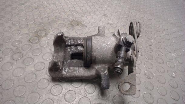 Foto: BREMSSATTEL HINTEN LINKS ( LUCAS ) eines VW Passat 1.6 LX