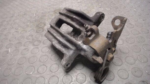 Foto: BREMSSATTEL HINTEN LINKS ( LUCAS ) eines VW Passat 1.6 LX