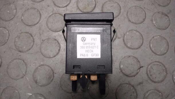 Foto: SCHALTER HECKSCHEIBENHEIZUNG eines VW Passat 1.6 LX