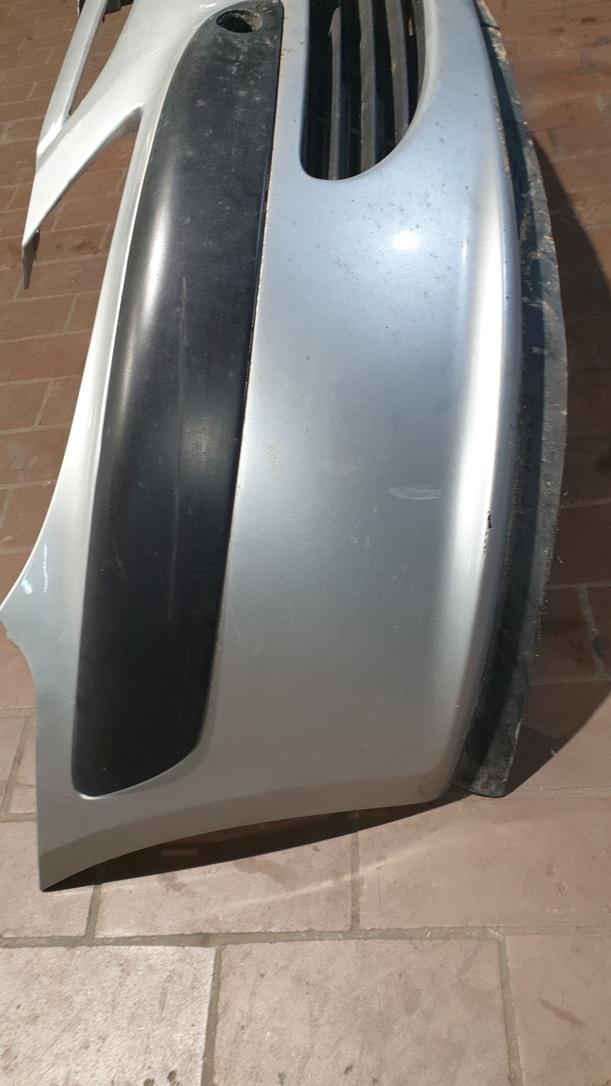 Foto: STOSSFÄNGER / STOSSSTANGE VORN eines Peugeot 307 SW 135 LX