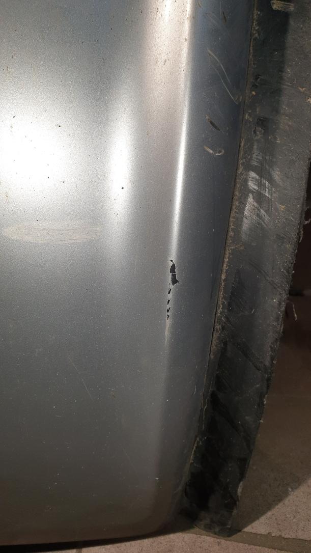 Foto: STOSSFÄNGER / STOSSSTANGE VORN eines Peugeot 307 SW 135 LX