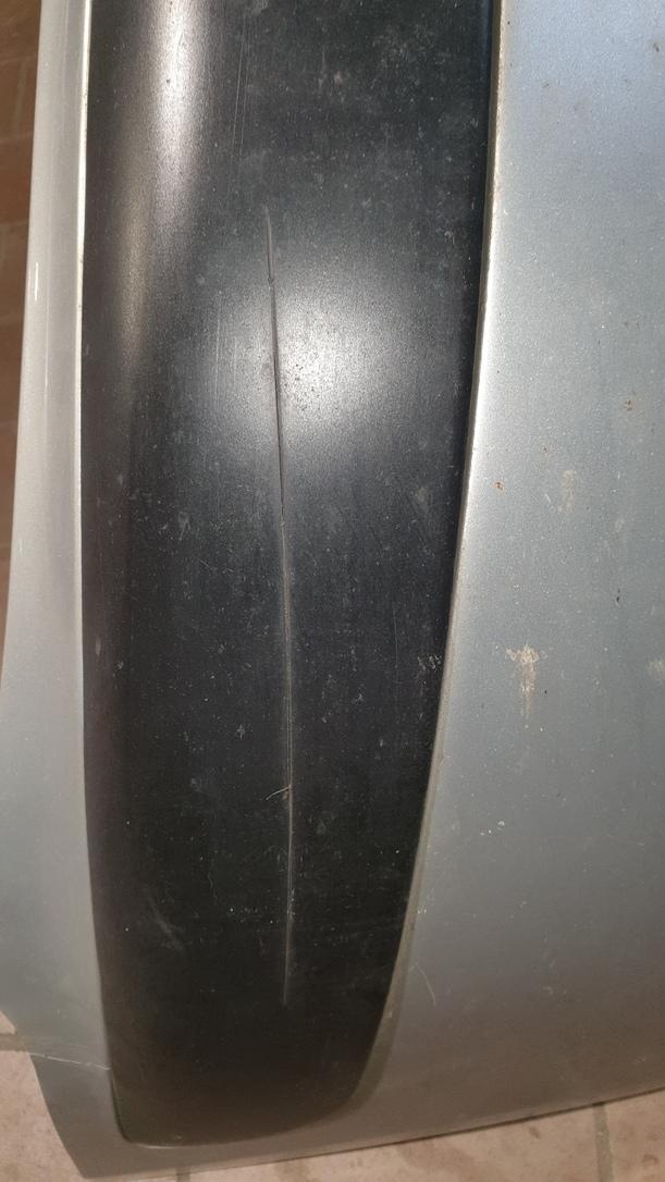 Foto: STOSSFÄNGER / STOSSSTANGE VORN eines Peugeot 307 SW 135 LX