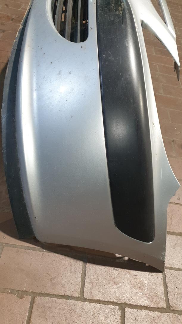 Foto: STOSSFÄNGER / STOSSSTANGE VORN eines Peugeot 307 SW 135 LX