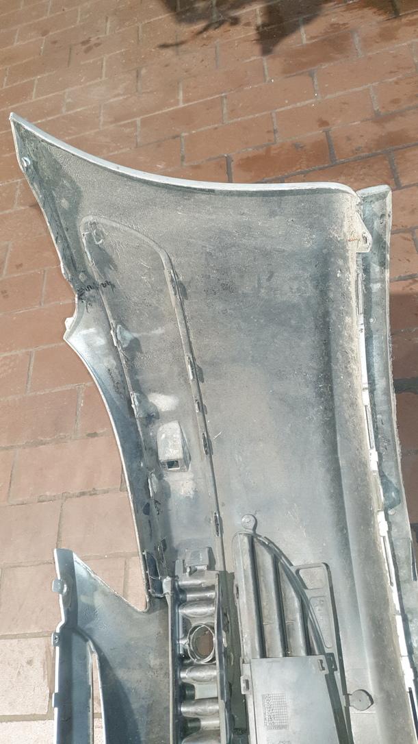 Foto: STOSSFÄNGER / STOSSSTANGE VORN eines Peugeot 307 SW 135 LX