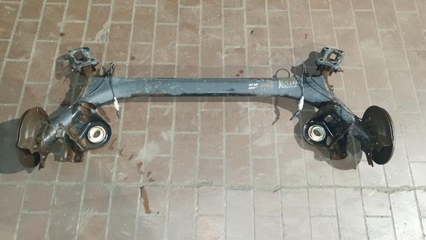 Foto: HINTERACHSE eines Peugeot 307 SW 135 LX