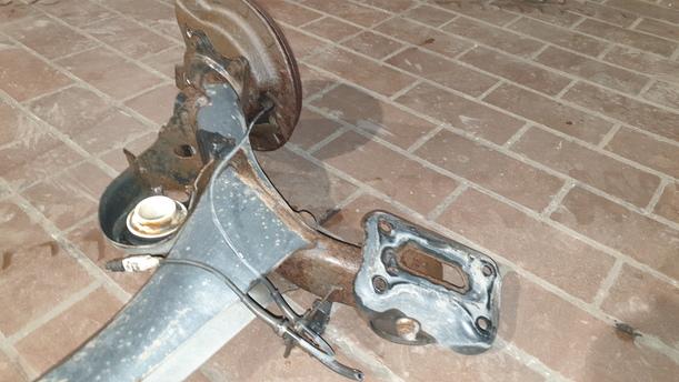 Foto: HINTERACHSE eines Peugeot 307 SW 135 LX