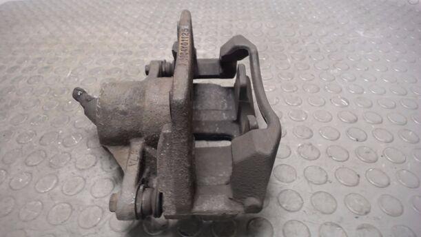 Foto: BREMSSATTEL VORNE RECHTS ( BOSCH ) eines Ford Mondeo 2.0 Turnier LX