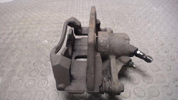 Foto: BREMSSATTEL VORNE RECHTS ( BOSCH ) eines Ford Mondeo 2.0 Turnier LX