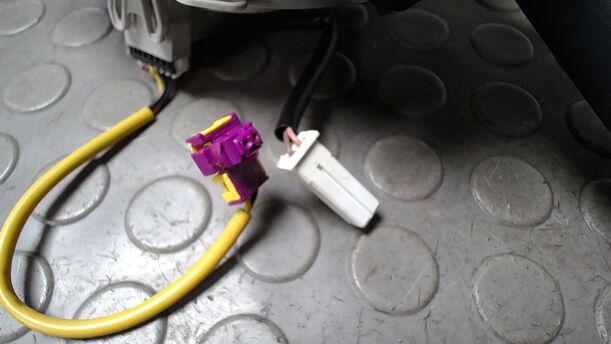 Foto: KOMBISCHALTER/ LENKSTOCKSCHALTER eines Ford Ka 1.2 LX