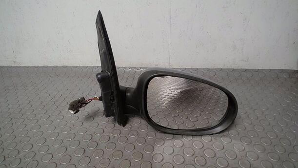 Foto: AUSSENSPIEGEL ELEKTRISCH VERSTELLBAR RECHTS eines Ford Ka 1.2 LX