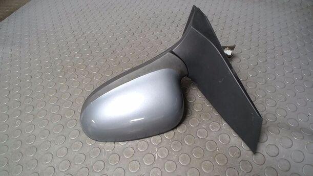 Foto: AUSSENSPIEGEL ELEKTRISCH VERSTELLBAR LINKS eines Ford Ka 1.2 LX