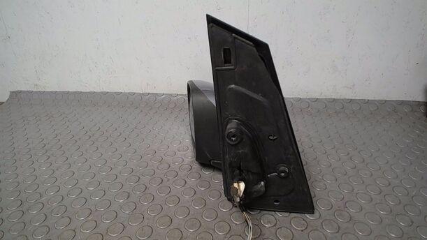 Foto: AUSSENSPIEGEL ELEKTRISCH VERSTELLBAR LINKS eines Ford Ka 1.2 LX