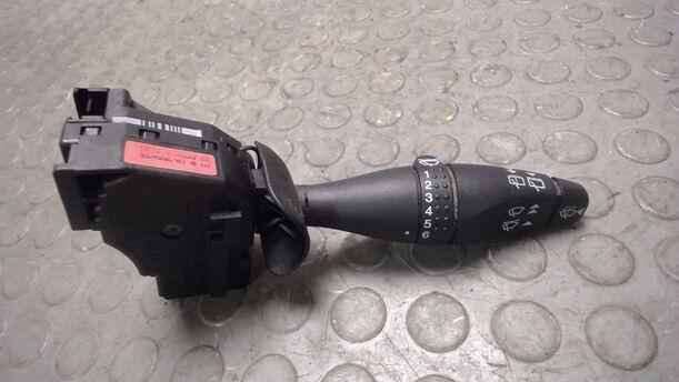 Foto: SCHEIBENWISCHERSCHALTER ( TURNIER ) eines Ford Mondeo 2.0 Turnier LX
