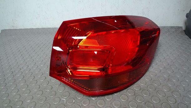 Foto: HECKLEUCHTE/ RÜCKLEUCHTE RECHTS ( SPORTSTOURER ) eines Opel Astra 2.0 CDTI DPF ecoFLEX SportsTourer Start/Stop