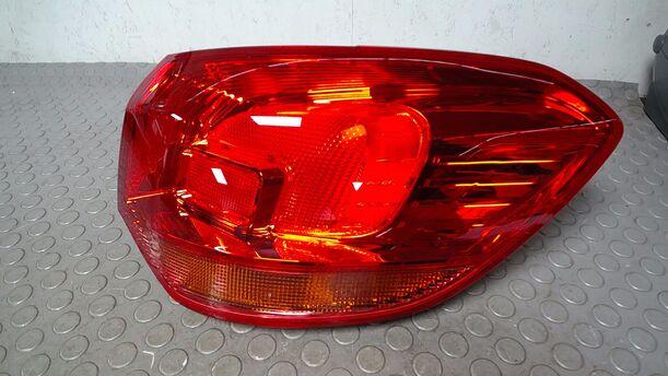 Foto: HECKLEUCHTE/ RÜCKLEUCHTE RECHTS ( SPORTSTOURER ) eines Opel Astra 2.0 CDTI DPF ecoFLEX SportsTourer Start/Stop