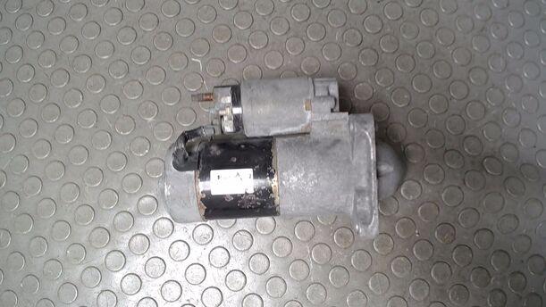 Foto: ANLASSER ( SCHALTGETRIEBE ) eines Opel Astra 2.0 CDTI DPF ecoFLEX SportsTourer Start/Stop
