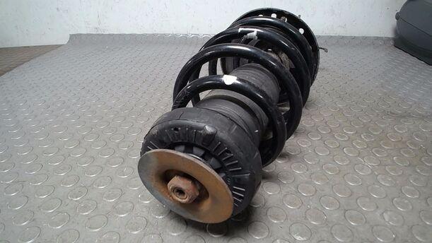 Foto: FEDERBEIN VORN LINKS eines Opel Astra 2.0 CDTI DPF ecoFLEX SportsTourer Start/Stop