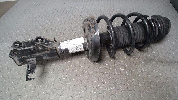 Foto: FEDERBEIN VORN RECHTS eines Opel Astra 2.0 CDTI DPF ecoFLEX SportsTourer Start/Stop
