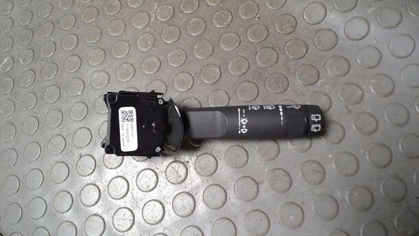 Foto: SCHEIBENWISCHERSCHALTER eines Opel Astra 2.0 CDTI DPF ecoFLEX SportsTourer Start/Stop