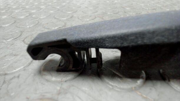 Foto: SCHEIBENWISCHERARM HINTEN eines Toyota Avensis 1.8 VVT-i Combi LX