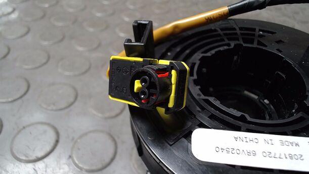 Foto: WICKELFEDER/ SCHLEIFRING eines Opel Astra 2.0 CDTI DPF ecoFLEX SportsTourer Start/Stop