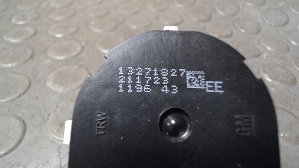 Foto: SCHALTER AUSSENSPIEGELVERSTELLUNG eines Opel Astra 2.0 CDTI DPF ecoFLEX SportsTourer Start/Stop