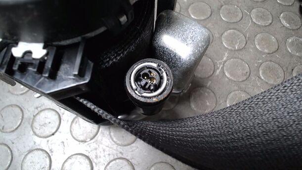 Foto: SICHERHEITSGURT VORN LINKS eines Opel Astra 2.0 CDTI DPF ecoFLEX SportsTourer Start/Stop