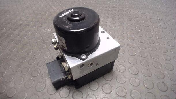 Foto: HAUPTBREMSAGGREGAT ABS eines Ford Focus