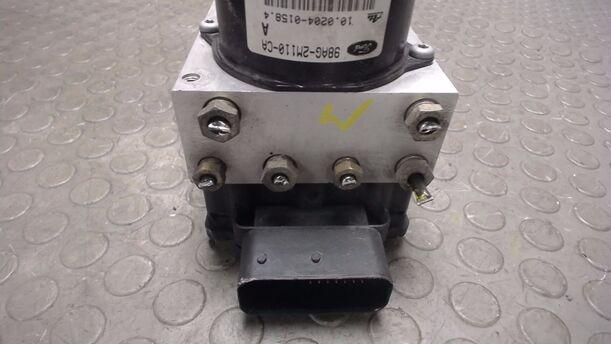 Foto: HAUPTBREMSAGGREGAT ABS eines Ford Focus