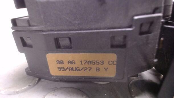 Foto: SCHEIBENWISCHERSCHALTER eines Ford Focus